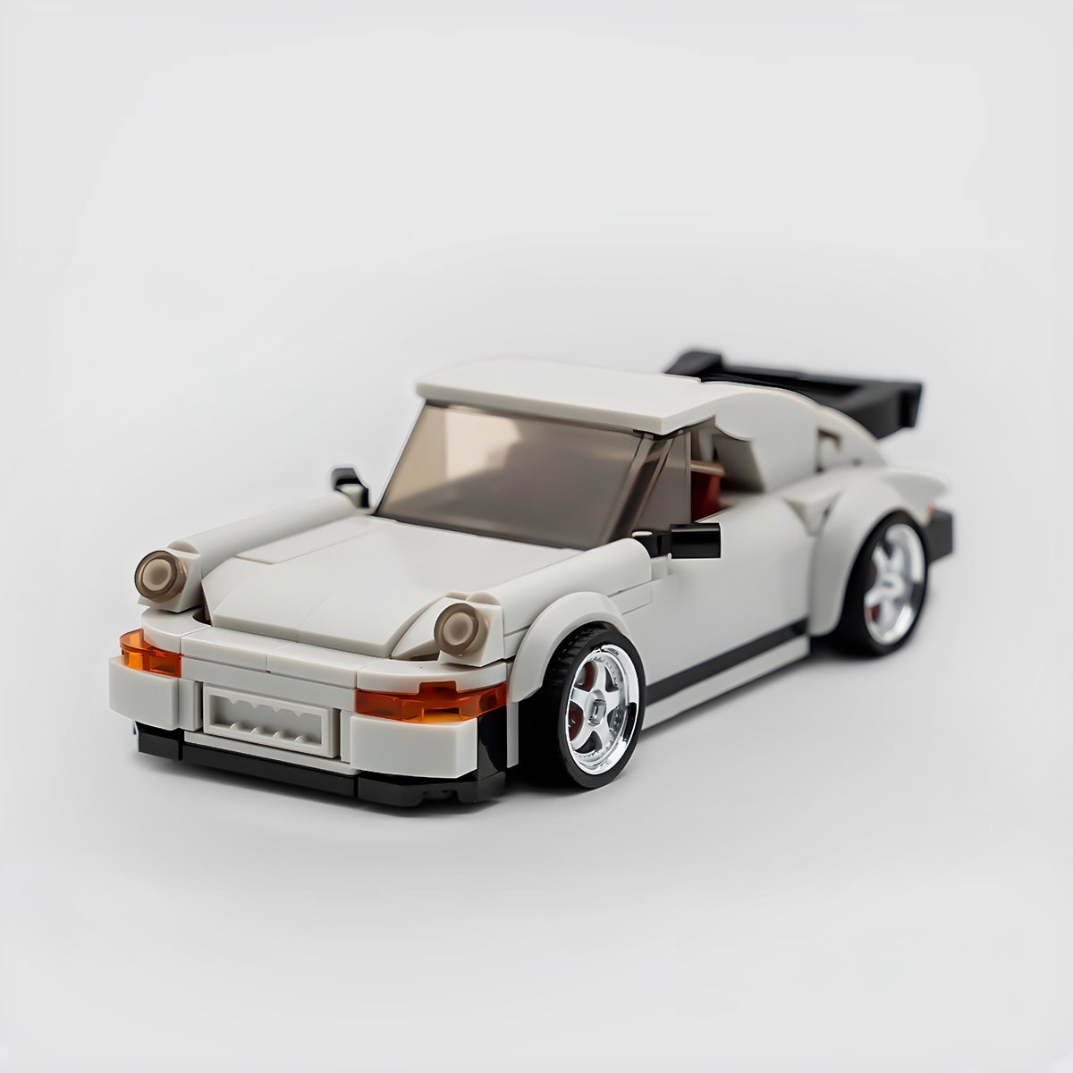 Porsche 930